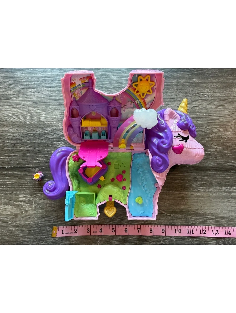 Polly Pocket Unicorn Purse Compact Playset 2019 Mattel GKL24 w/ 1 hatchimal